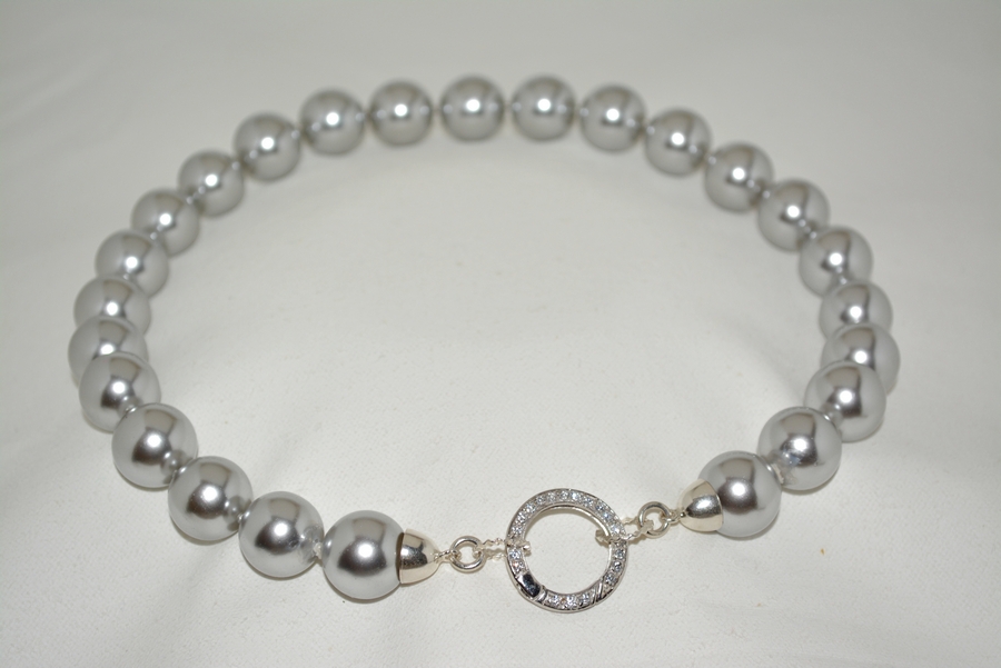 Collana da sposa sul retro - Italia
