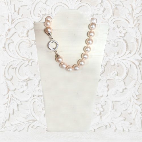 Collana in perle rosa